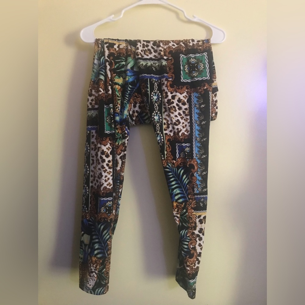 Animal print stretch leggings